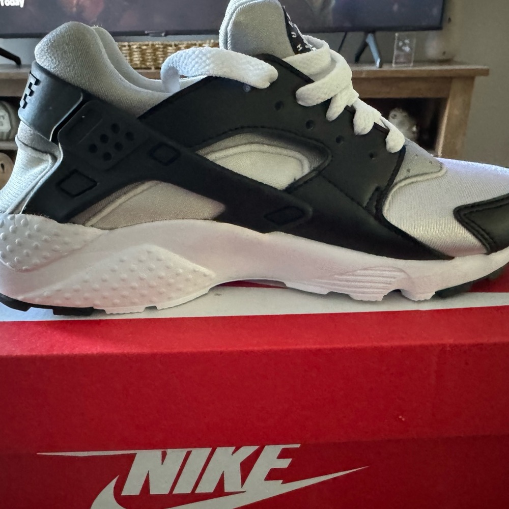 Brand new never worn,too small. Open to offers